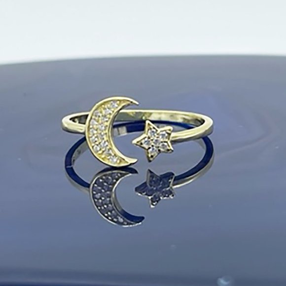 Sterling Silver Moon and Star Ring - Picture 2 of 4